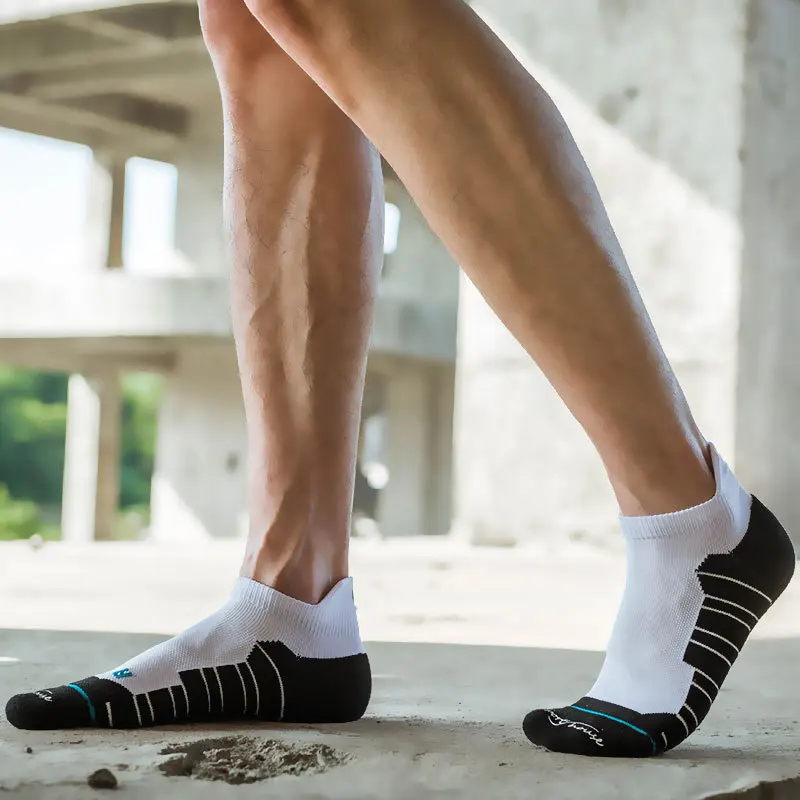 Мъжки летни чорапи за джогинг, бързо съхнещи за професионално марафонского спорт с антибактериални свойства.