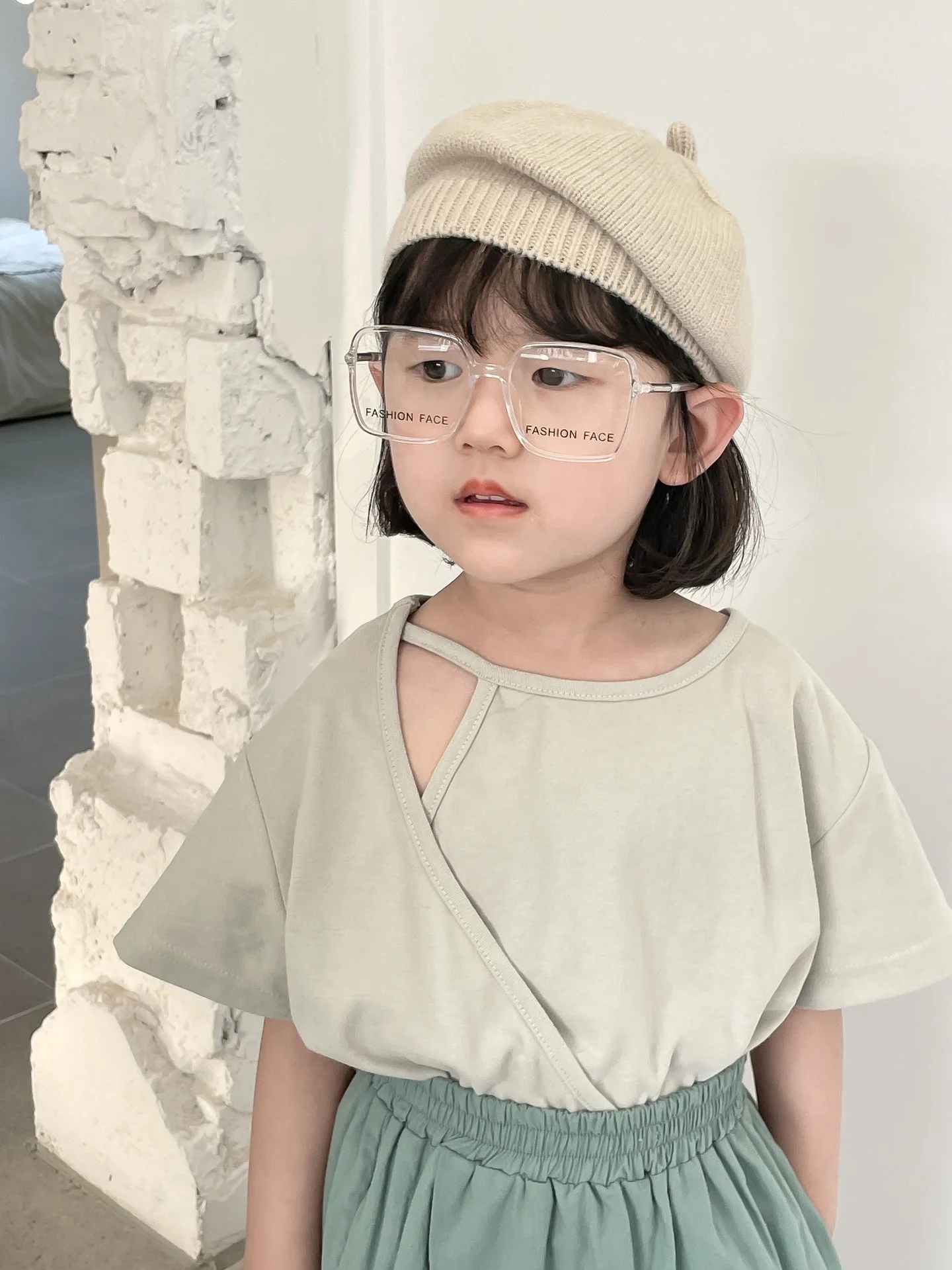 Детска тениска 2023, Корейската риза с къси ръкави и неправомерно намаляване, однотонная тениска, Детски Свободен ден за ден обикновена топ за момичета